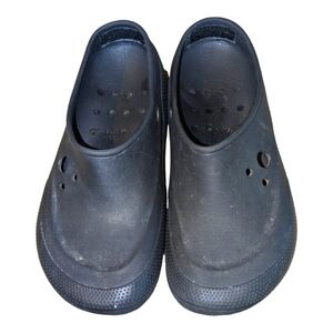 𝅺CROCS Black clogs Men's 8 Women's 10 Minimalist